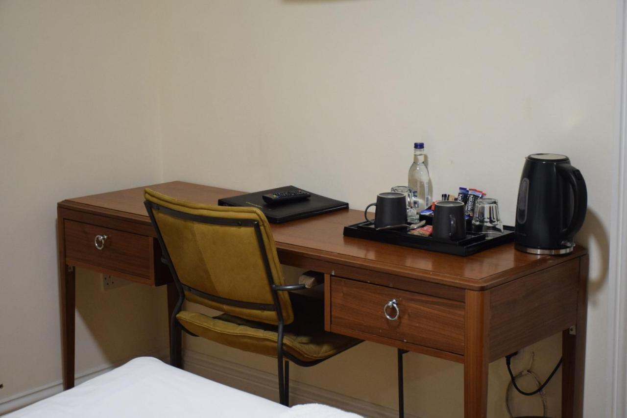 The Bell And Bottle Bed & Breakfast Maidenhead Luaran gambar